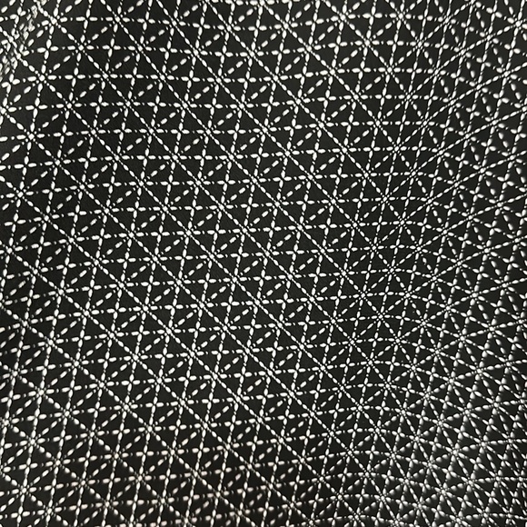 Torrid Women’s Sleeveless Black Pattern w/ Stripes Bottom Top Size 2X - Picture 4 of 6